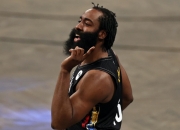 竞技宝-纽约尼克斯训练开放日，加时末段刷新队史纪录引欢呼，欧超杯在即，资深球员宣示担当(纽约尼克斯队主力阵容)