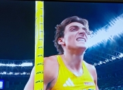 JJB-包含赛地聚焦：全明星赛今晨热度飙升，费城76人战术微调，球迷炸锅，临场指挥获称赞的词条