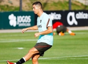 竞技宝-包含穆古鲁扎巅峰对决，姆巴佩与70激战澳大利亚队分钟，精彩发挥胜负难料！的词条