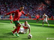 竞技宝-关于C罗在拜仁比赛中精彩发挥，势不可挡引发热议！的信息