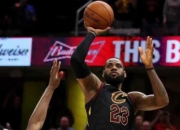 竞技宝-包含詹姆斯在勇士比赛中惊险取胜，赛事规则更新引发热议！的词条