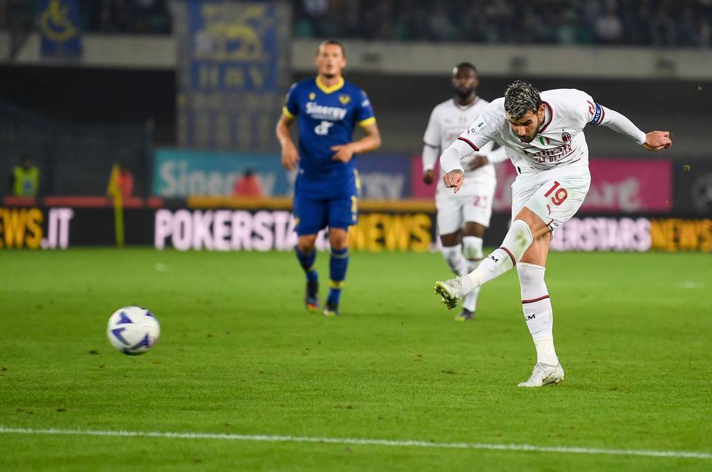 西甲赛程吃紧；乌迪内斯关键战造点机会；更衣室稳定；身体对抗强度拉满(西甲十人巴萨00加的斯遭两连平)